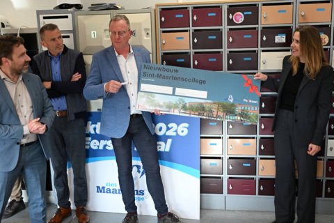 Eerste Paal_10-05-2026_2040